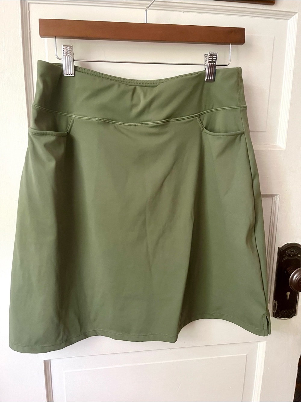 20” Nylon Skort Many Pockets Like New L